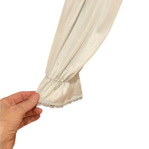 Vintage Vanity Fair Ice Blue Long Nylon Gown with Lace Front Womens Medium - Picture 5 of 6